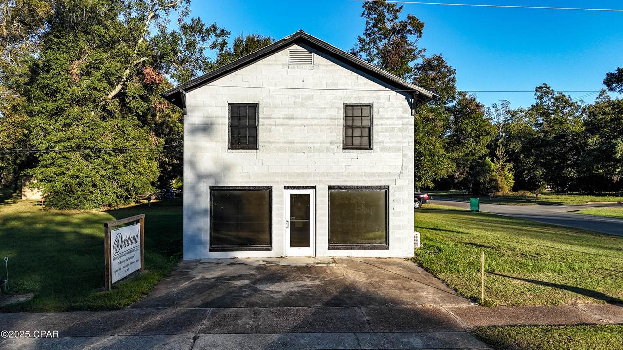 5424 10th Street - Photo 1