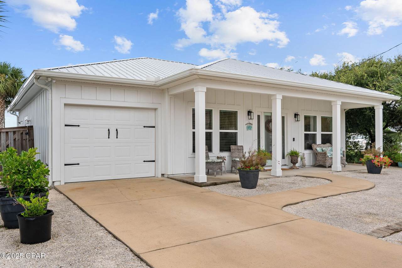 302 San Souci Street - Photo 1