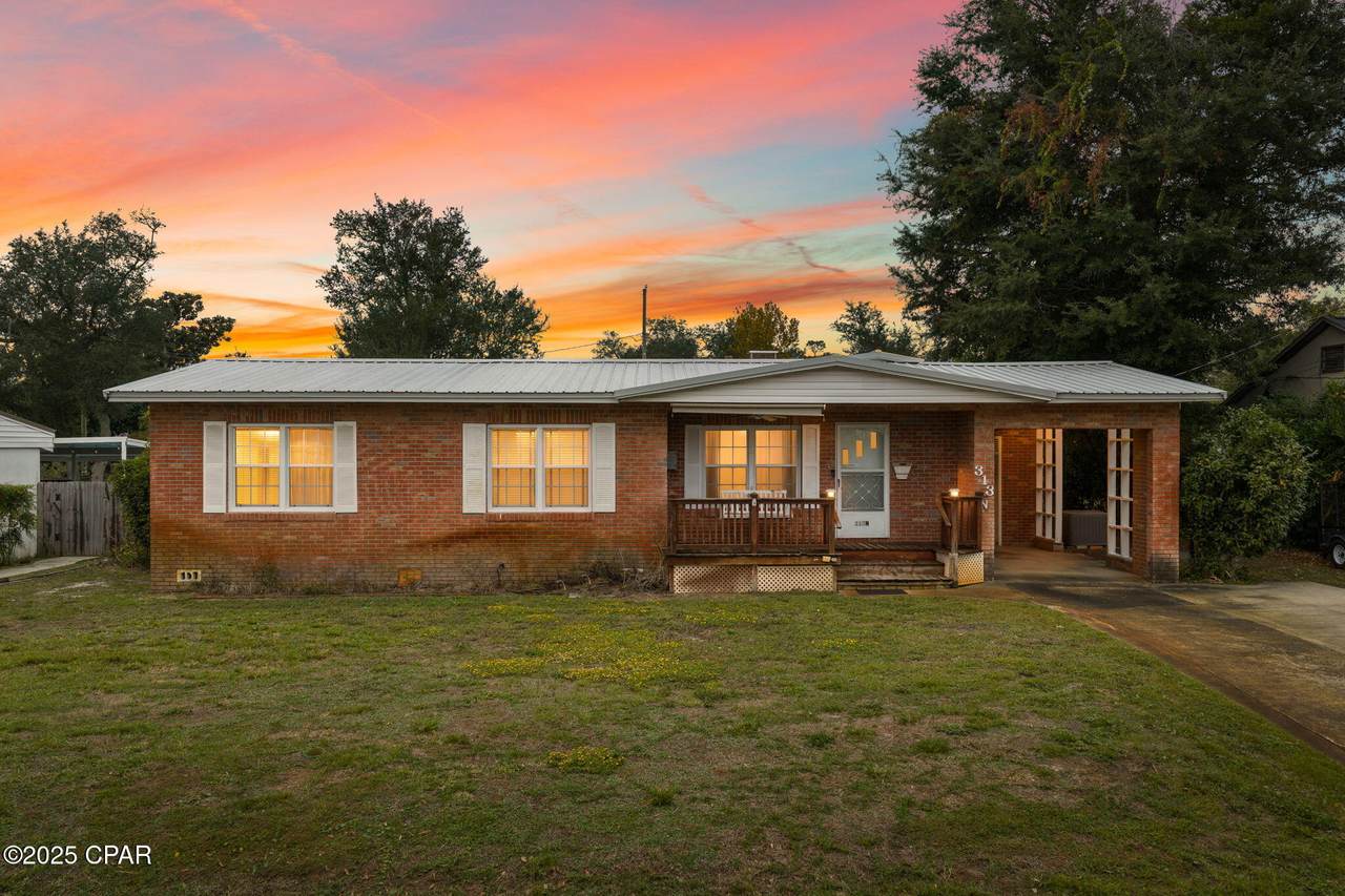 313 Macarthur Avenue - Photo 1