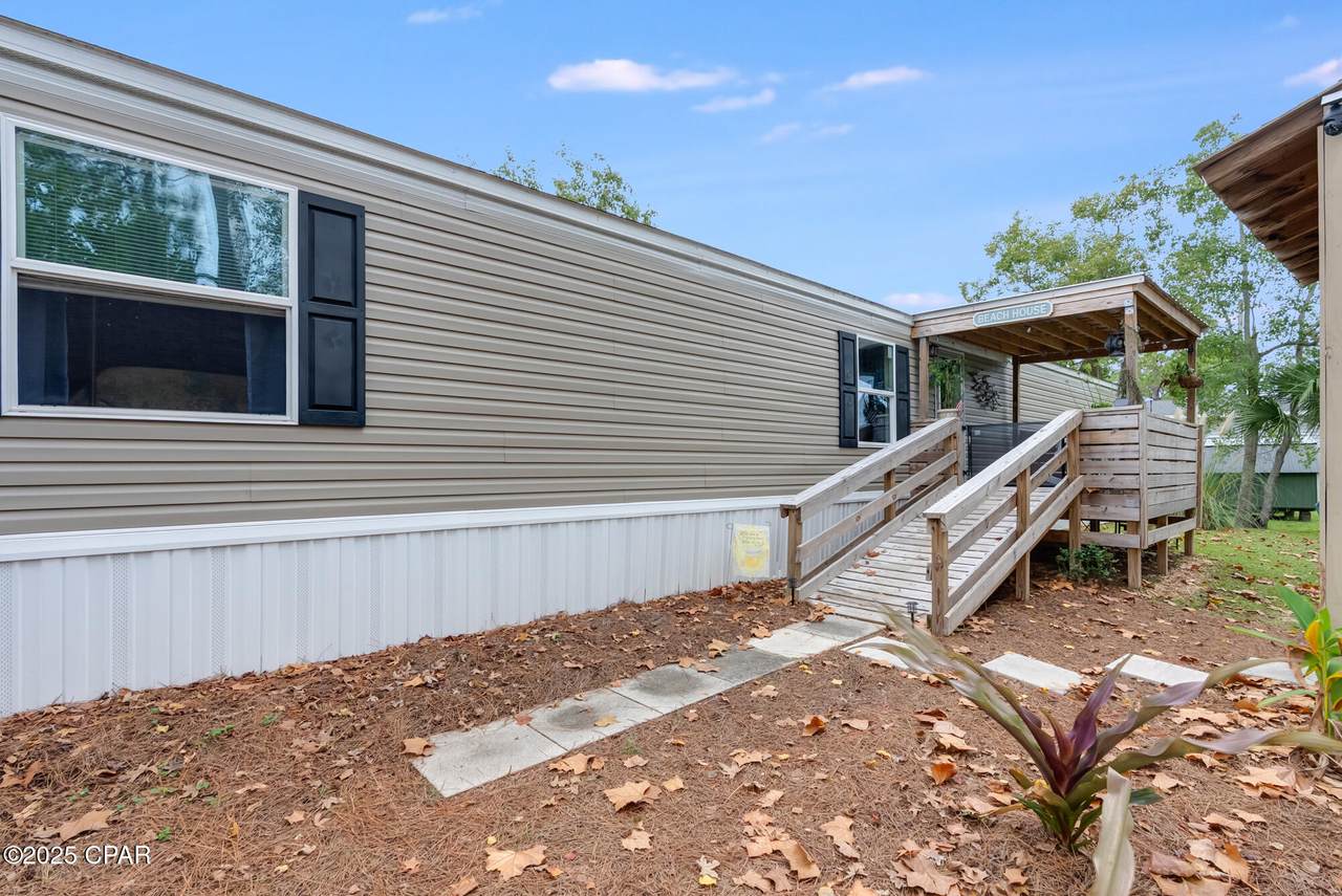 6724 Sunrise Drive - Photo 1