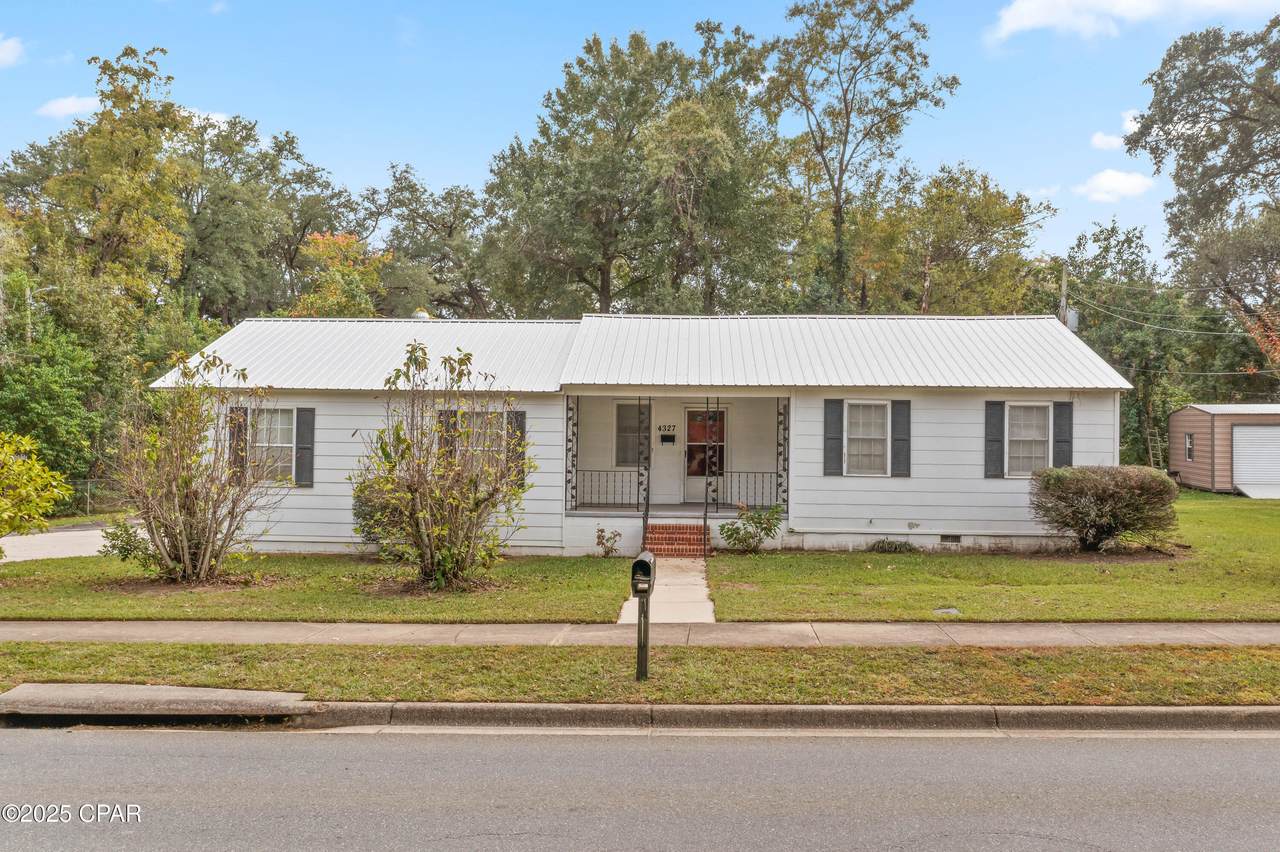 4327 Kelson Avenue - Photo 1