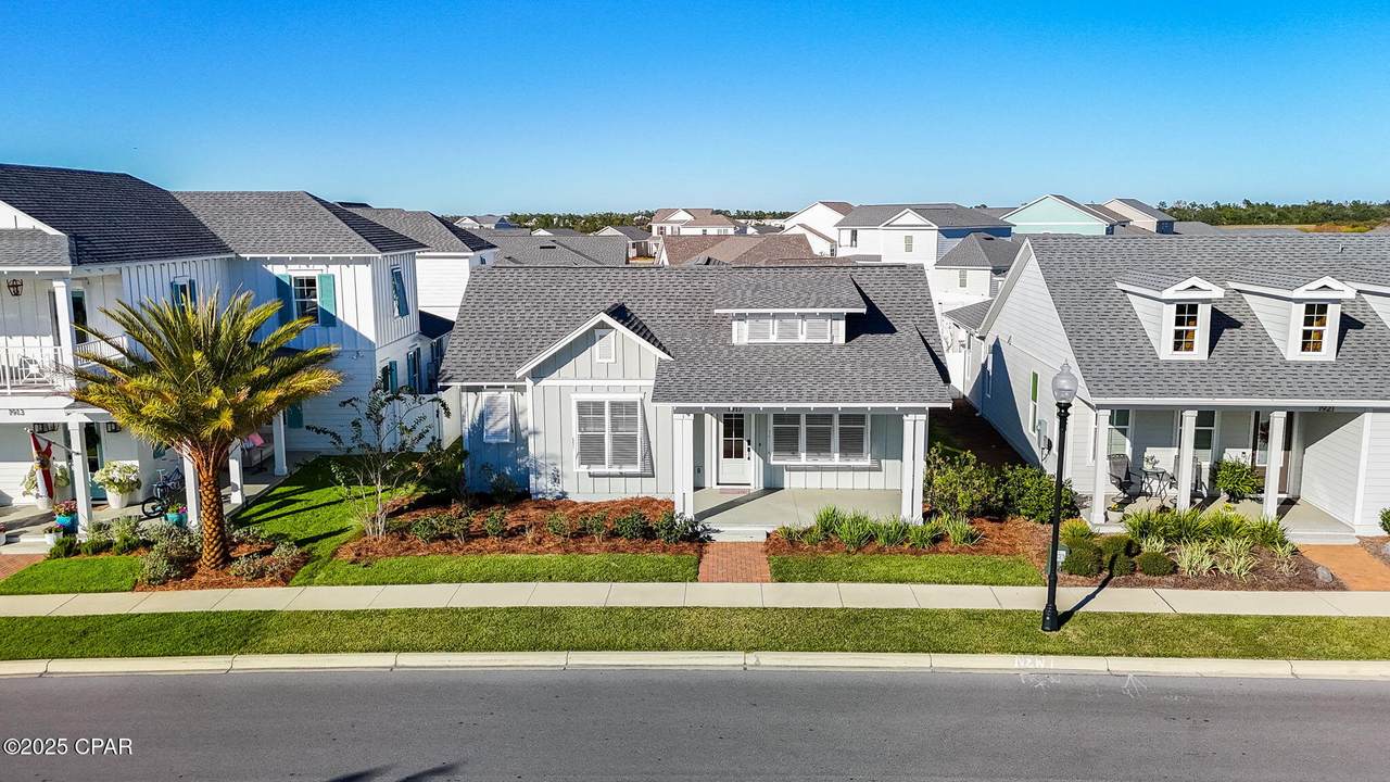 1917 Rushes Avenue - Photo 1