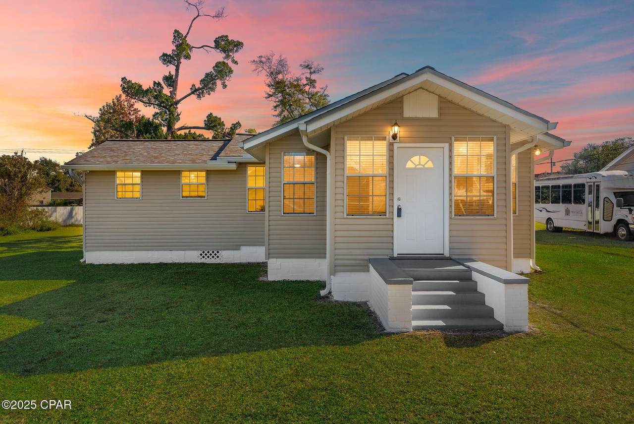 907 Kentucky Avenue - Photo 1