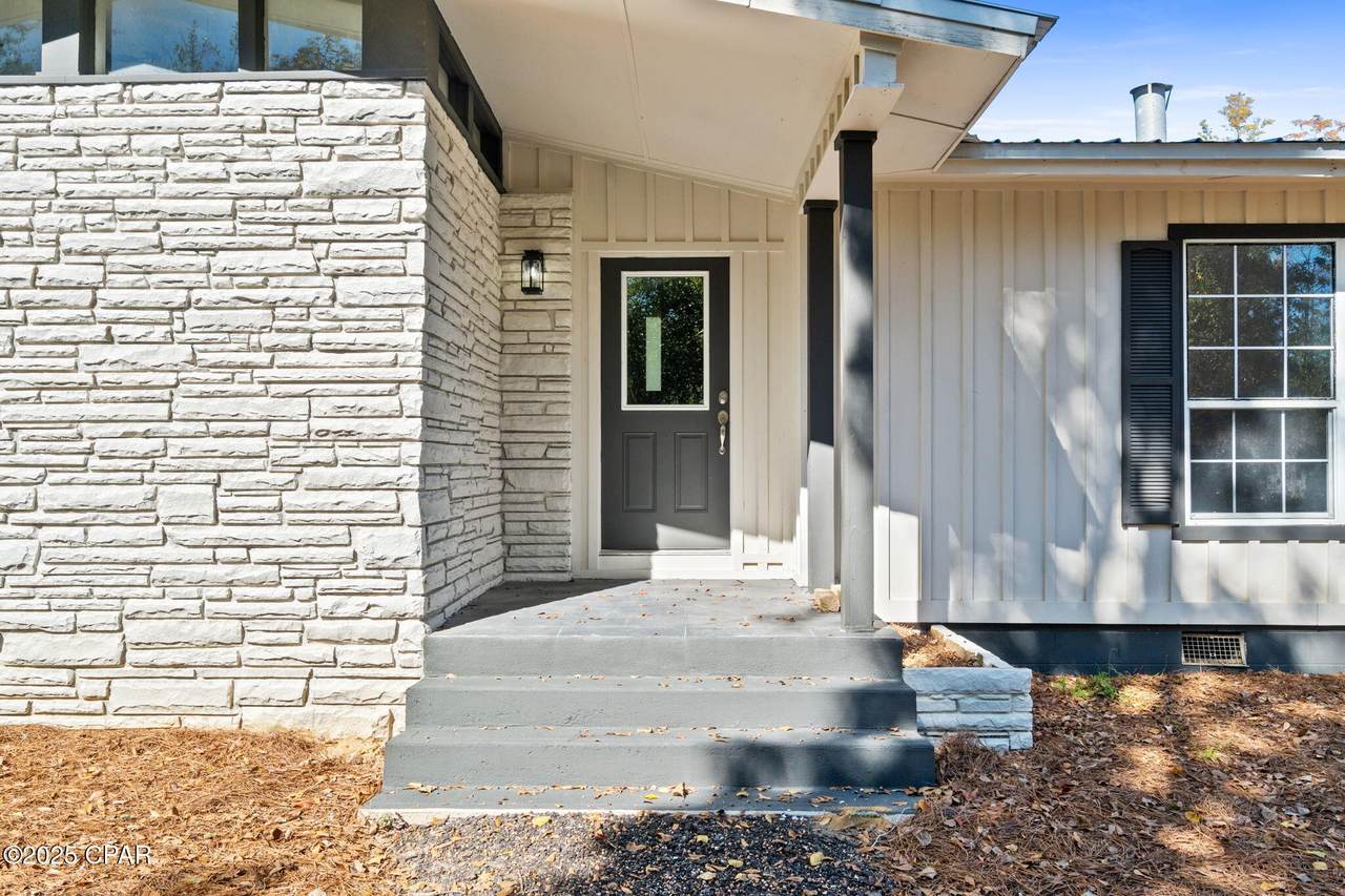 364 Lister Drive - Photo 1