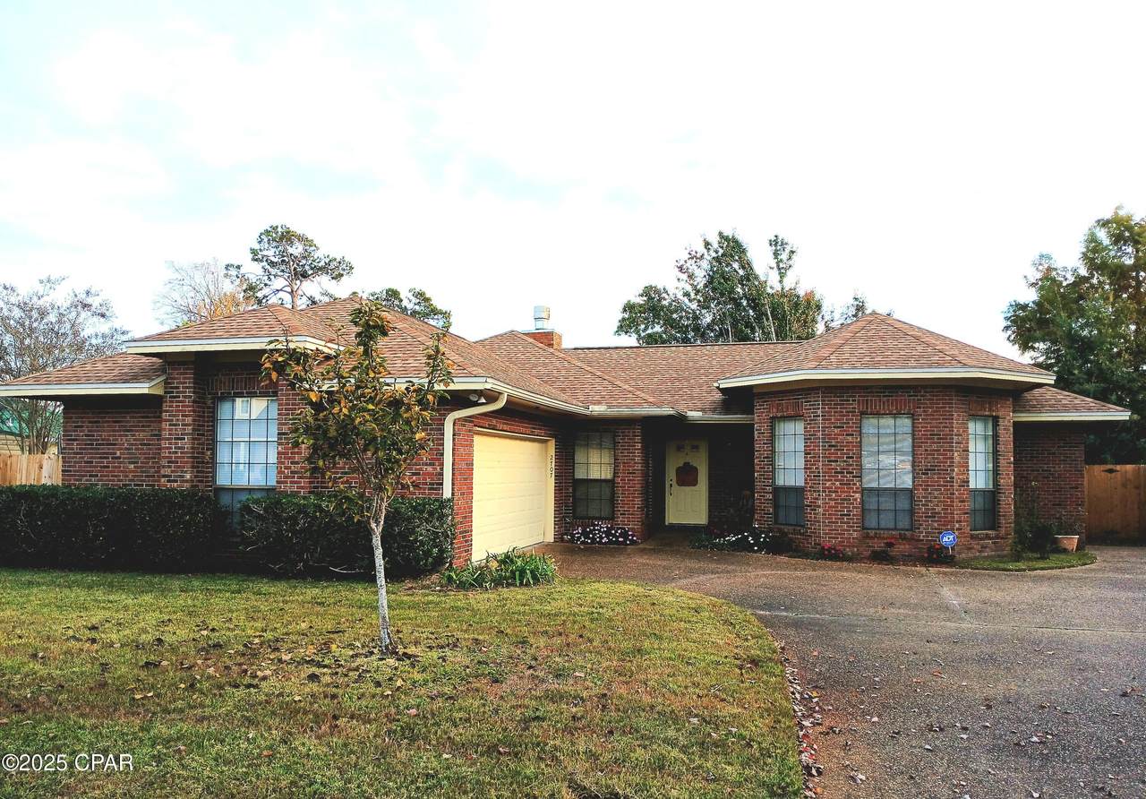 2707 Pembroke Drive - Photo 1