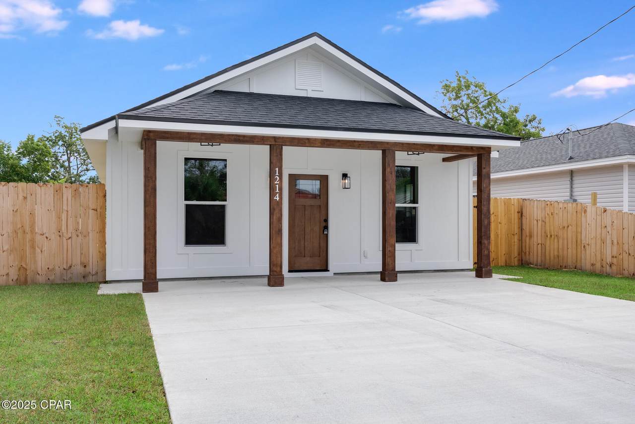 2512 Bonita Avenue - Photo 1