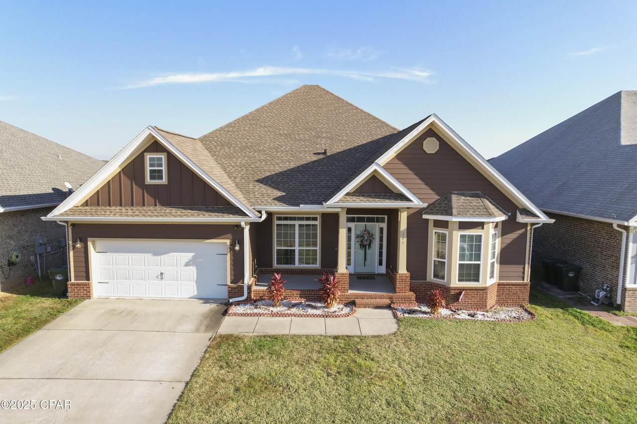 105 Shoreview Drive - Photo 1