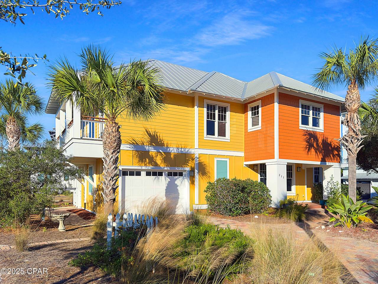 211 Pinnacle Drive - Photo 1