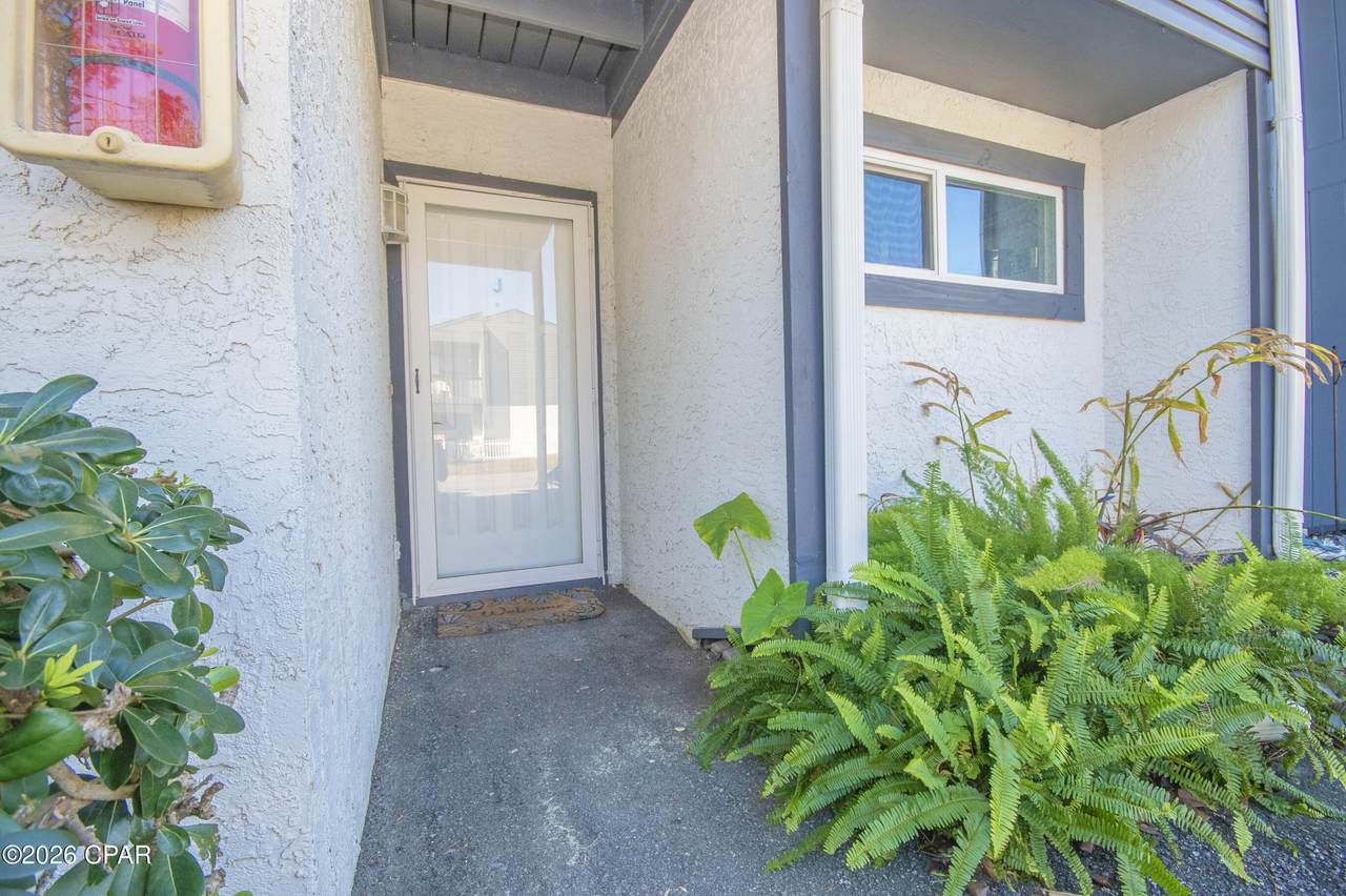 7125 Lagoon Drive - Photo 1