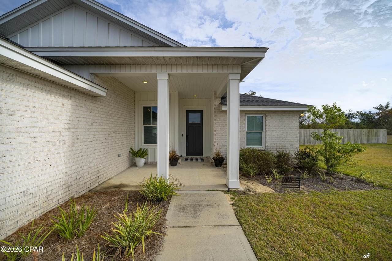 103 Lakeview Terrace - Photo 1