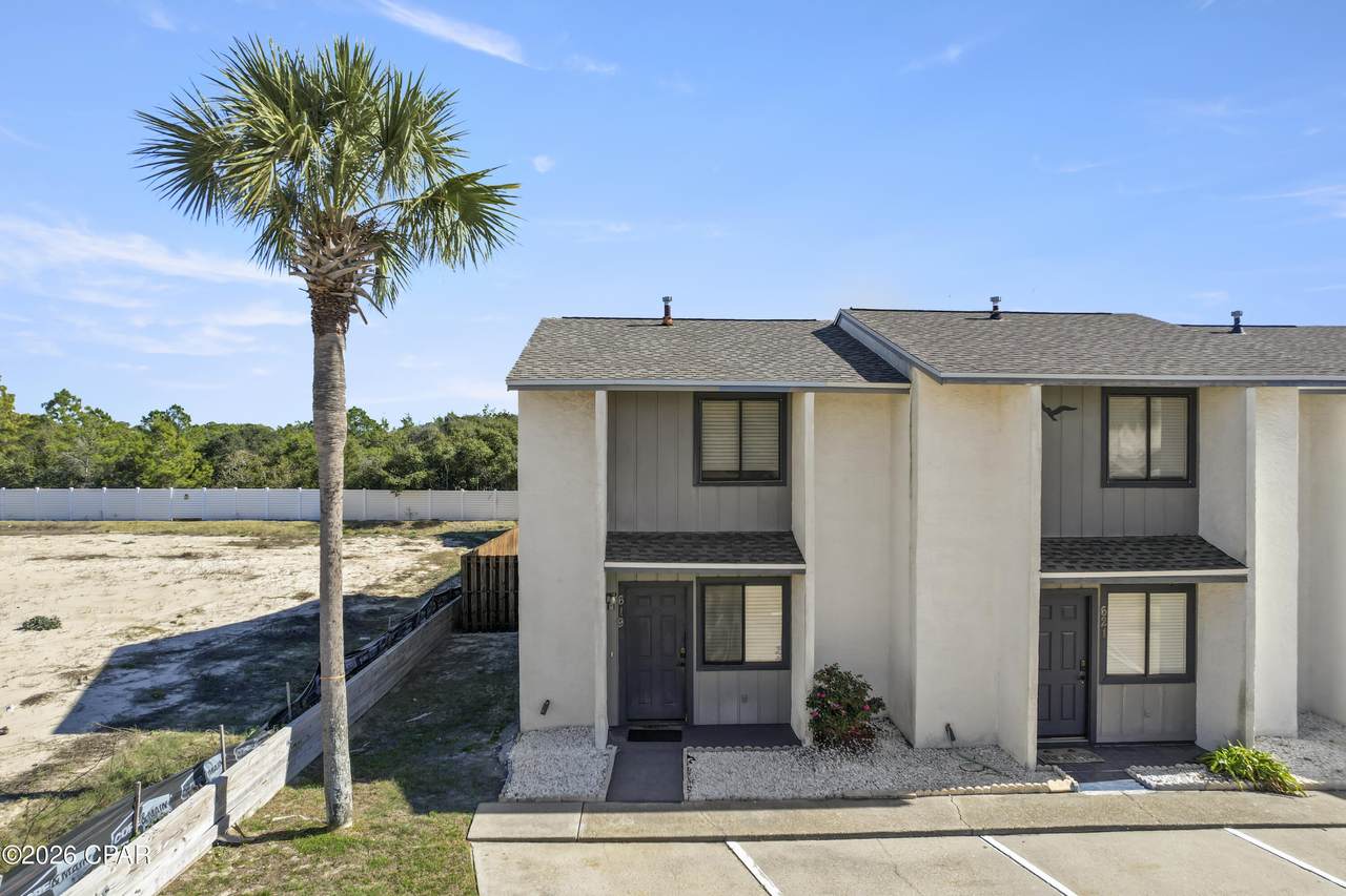 619 Laurel Street - Photo 1