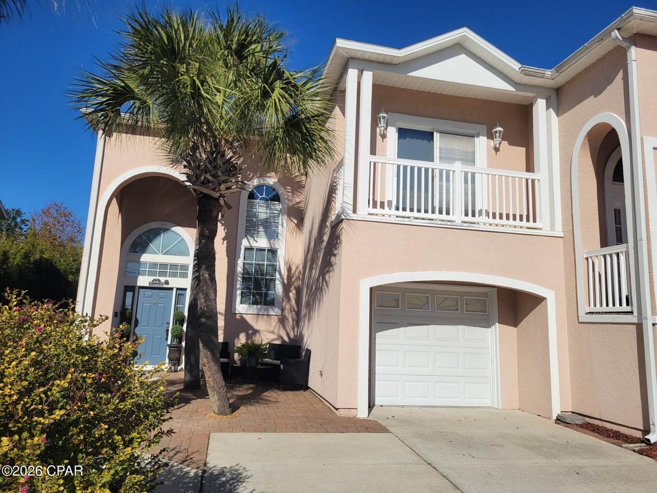 6216 Lagoon Drive - Photo 1