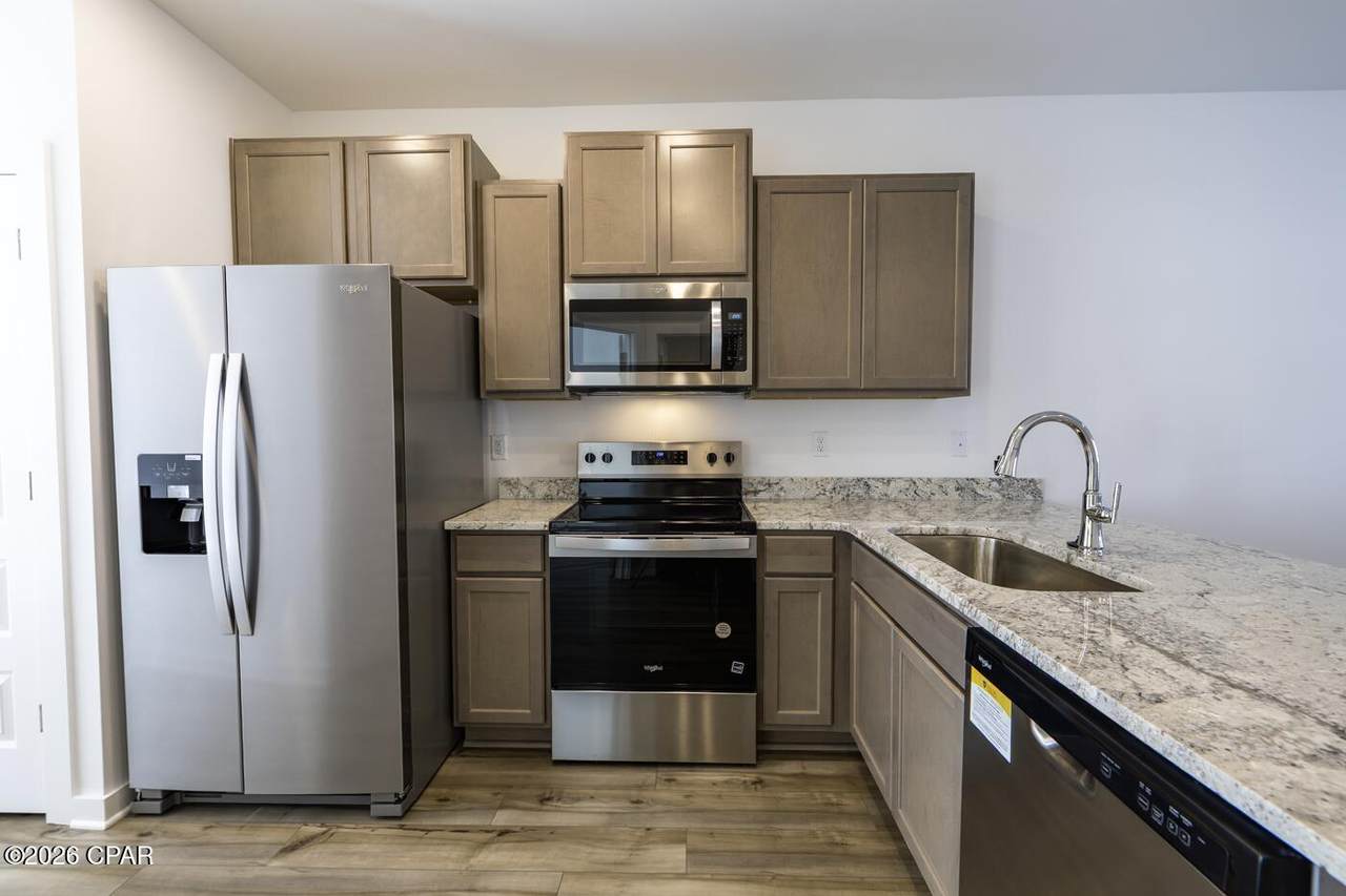 5862 Tyndall Place - Photo 1