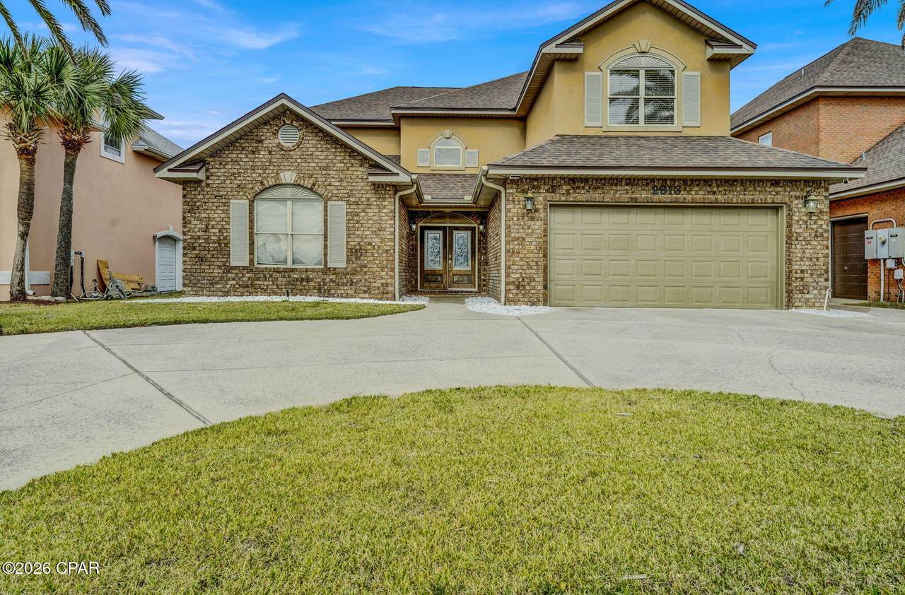 2913 Country Club Drive - Photo 1