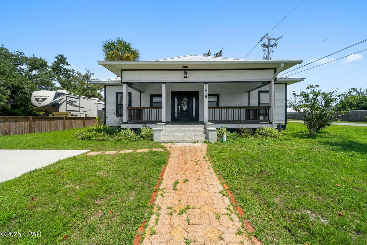 1119 New York Avenue - Photo 1