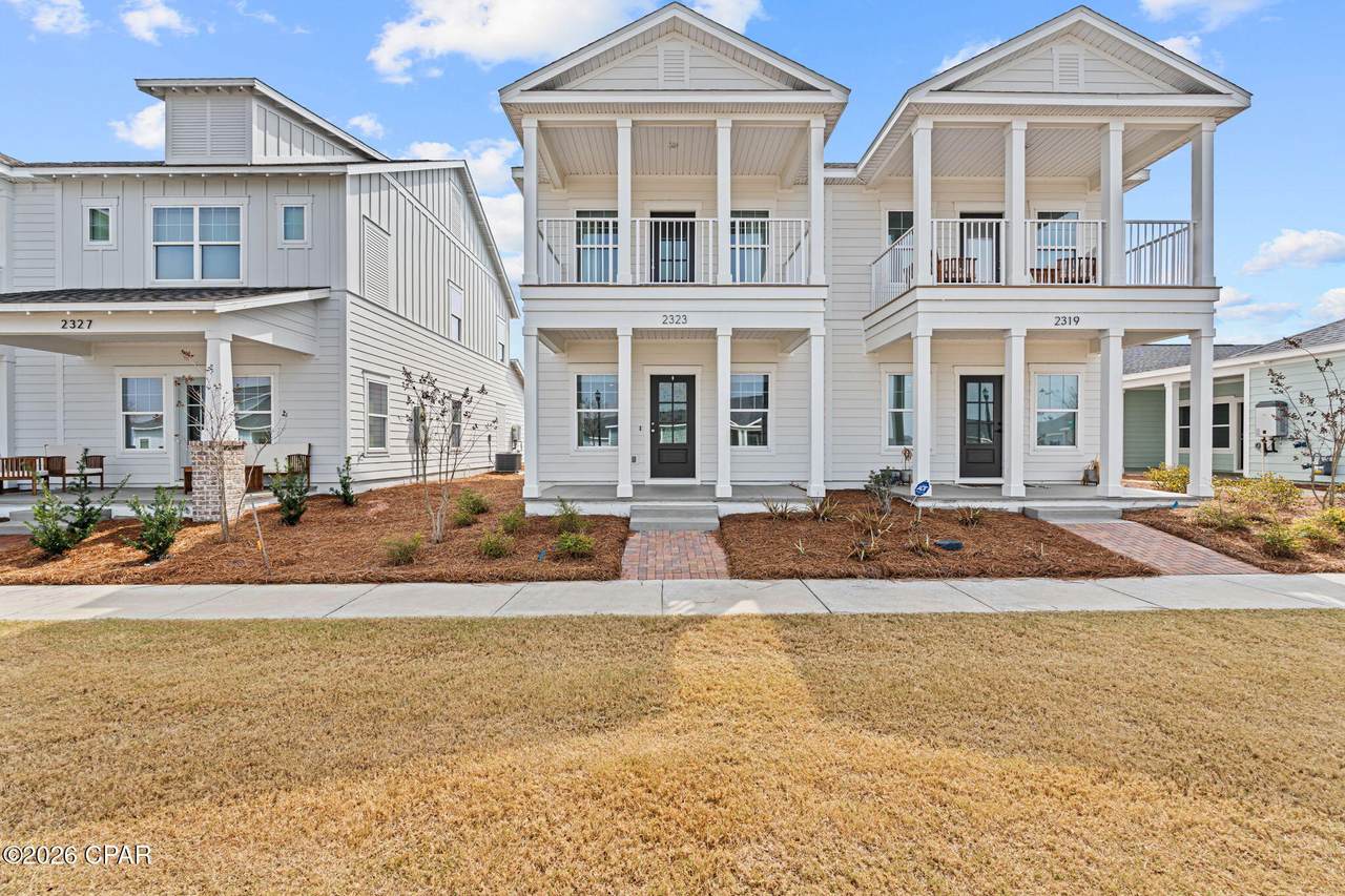 2323 Discovery Loop - Photo 1