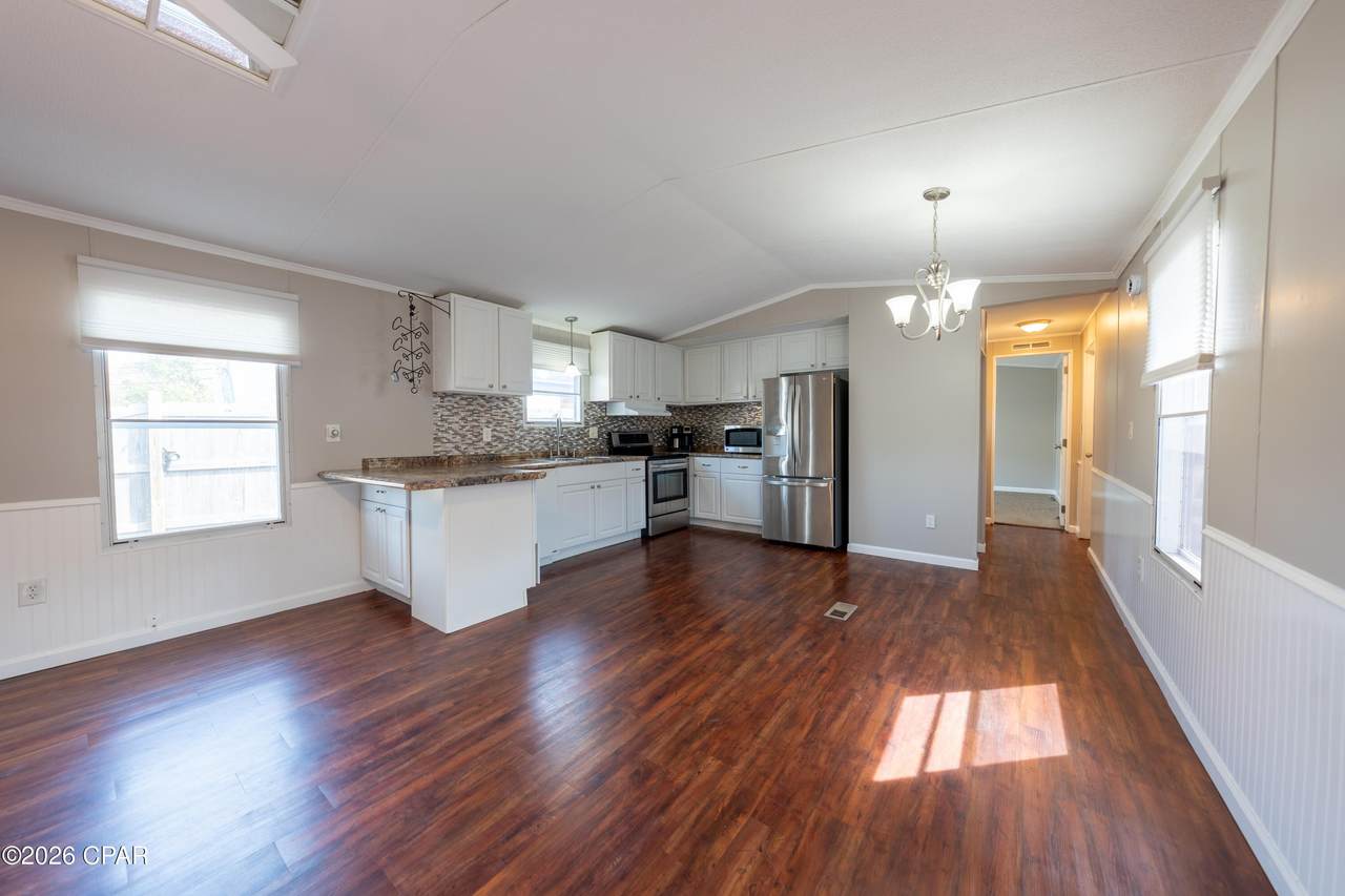 4315 Catherine Street - Photo 1