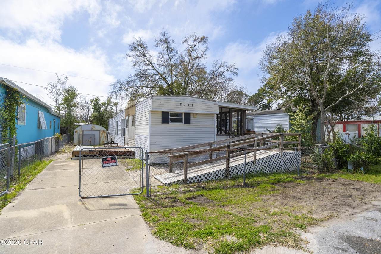 2141 29th Court - Photo 1