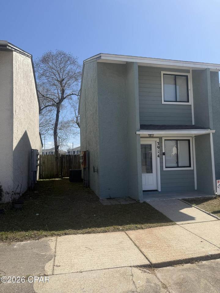 3914 Venetian Circle - Photo 1