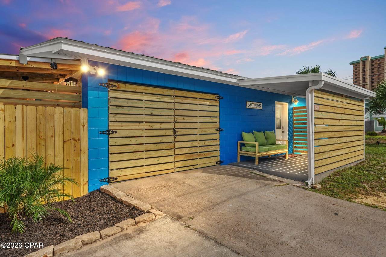 4025 Venus Street - Photo 1