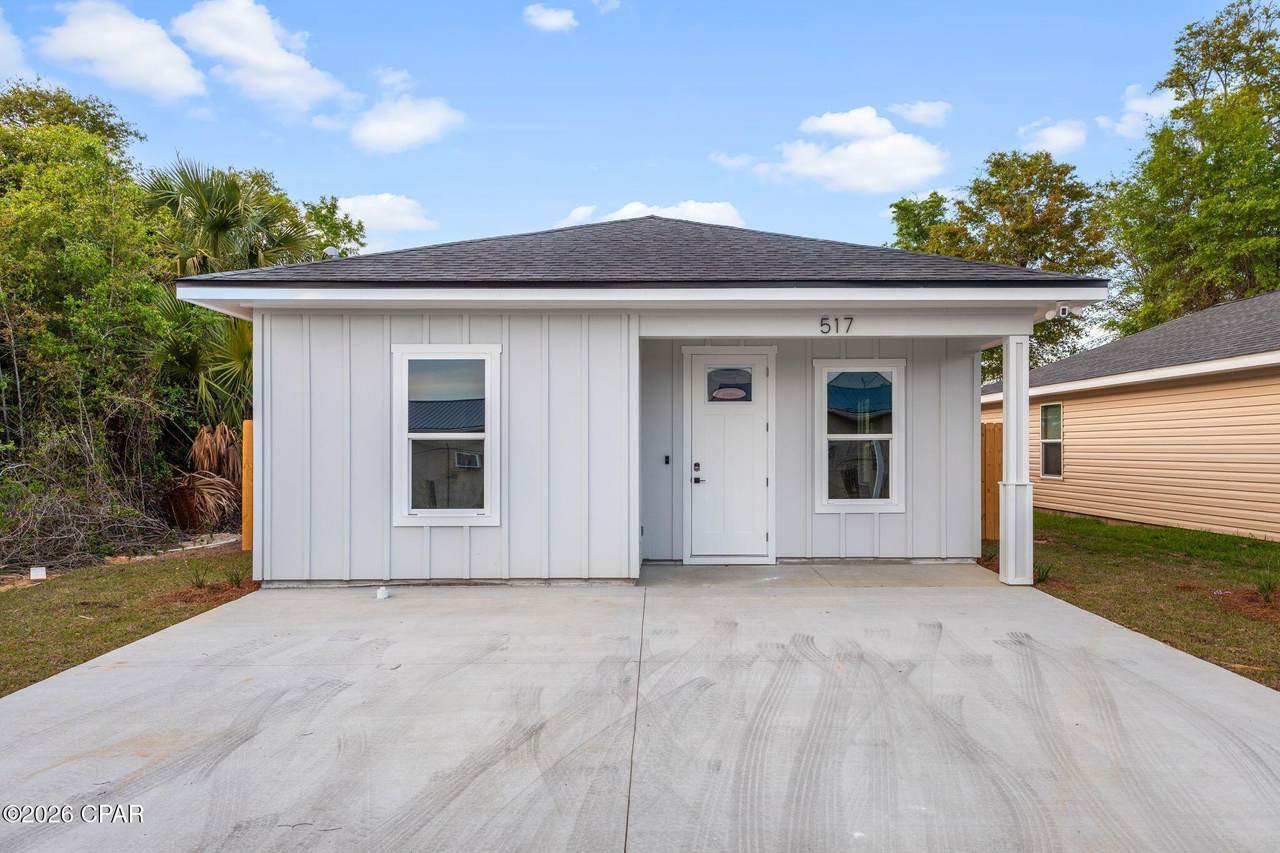 517 8th Street - Photo 1