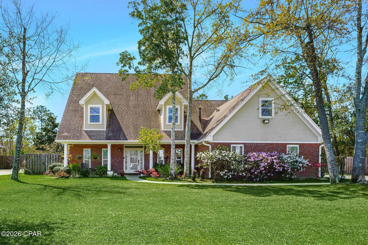 205 Judy Circle - Photo 1