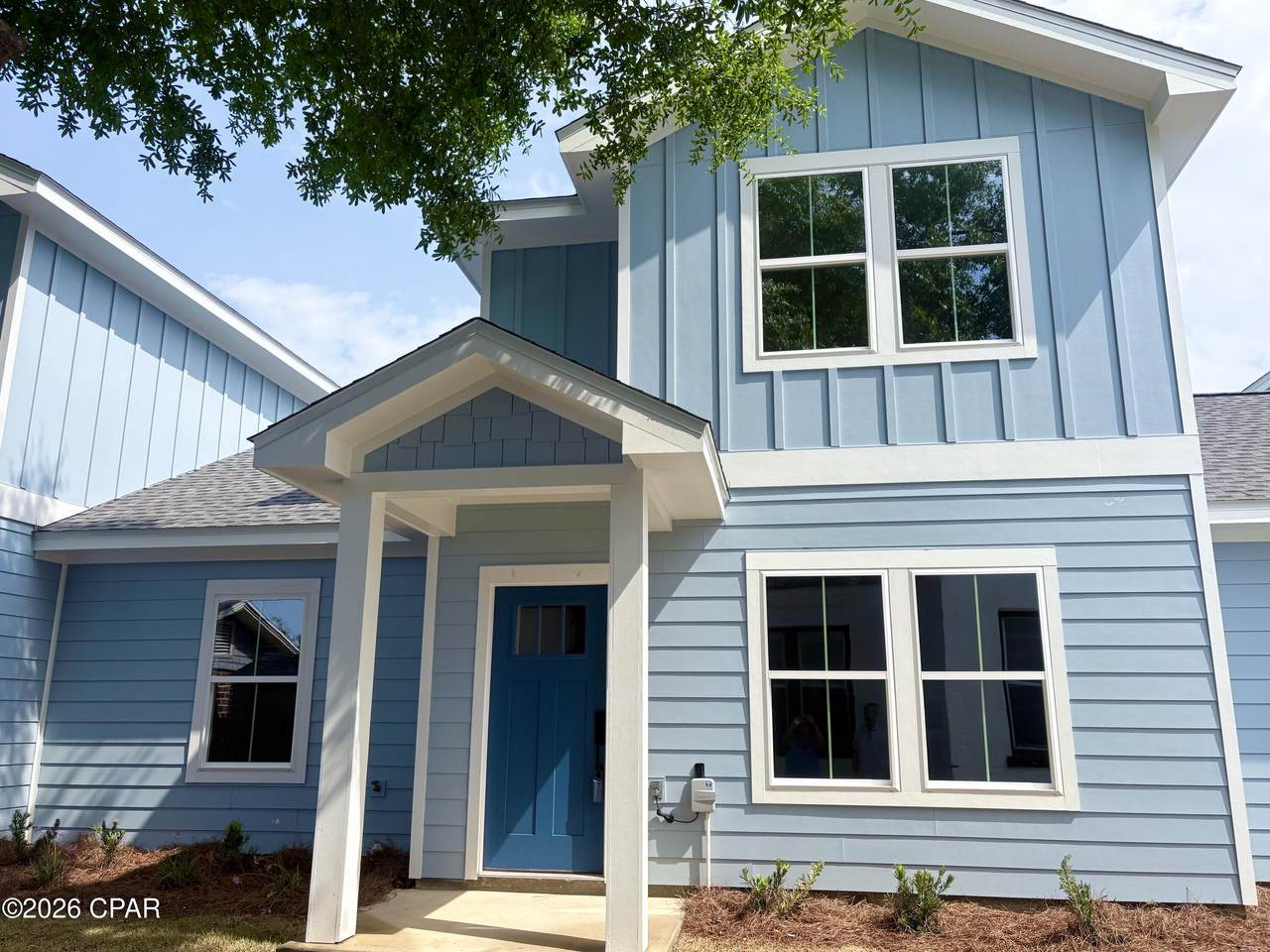 829 Grace Avenue - Photo 1