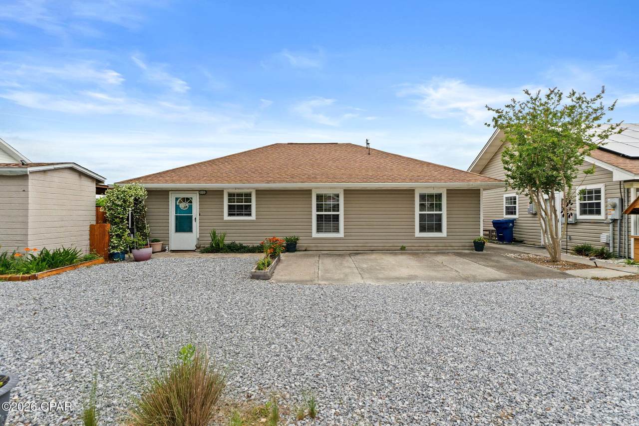 1005 Cypress Lane - Photo 1