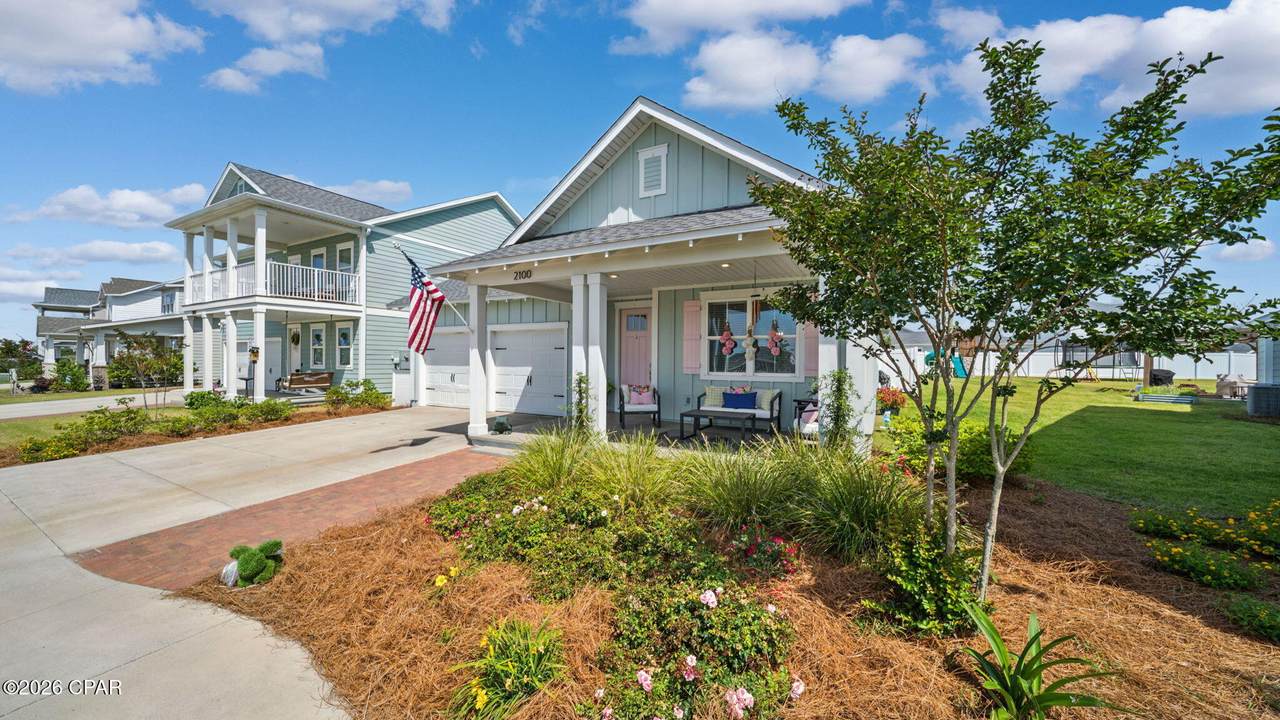 2100 Royal Tern Street - Photo 1