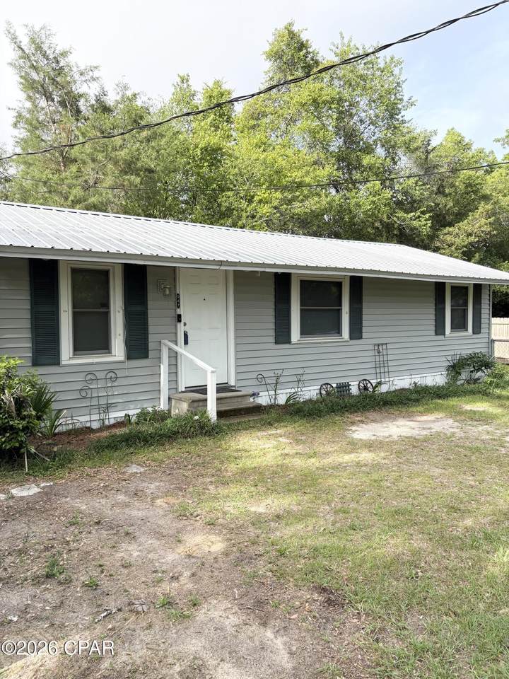 947 11th Avenue - Photo 1