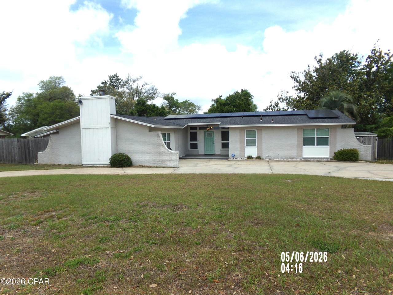 109 Arlington Drive - Photo 1