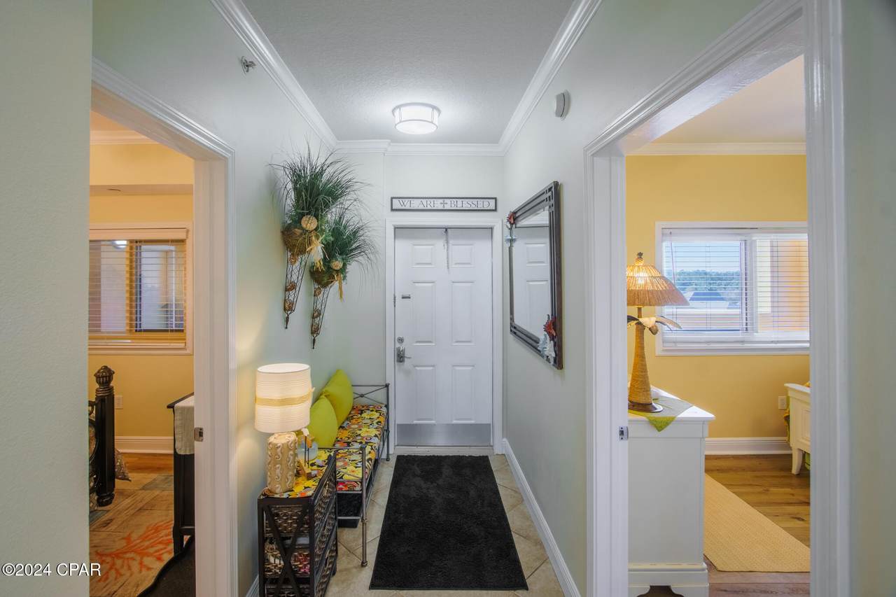 2400 Grandiflora Boulevard - Photo 1