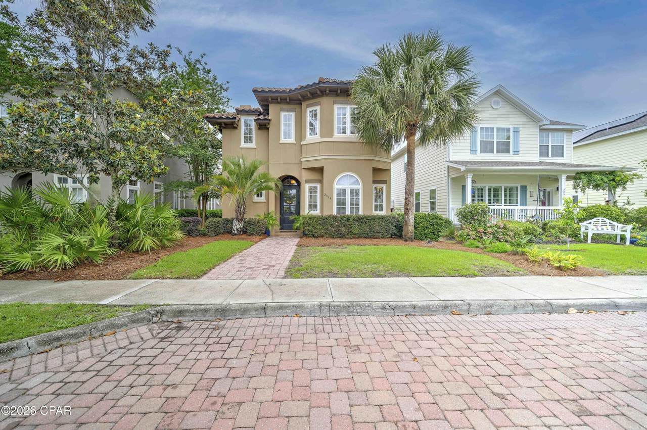 2414 Grandiflora Boulevard - Photo 1
