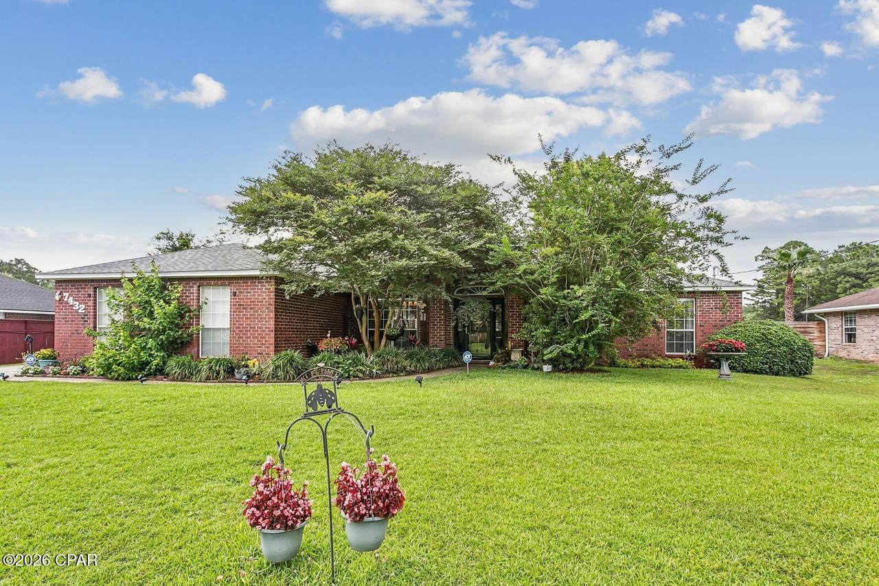 7432 Brewster Street - Photo 1