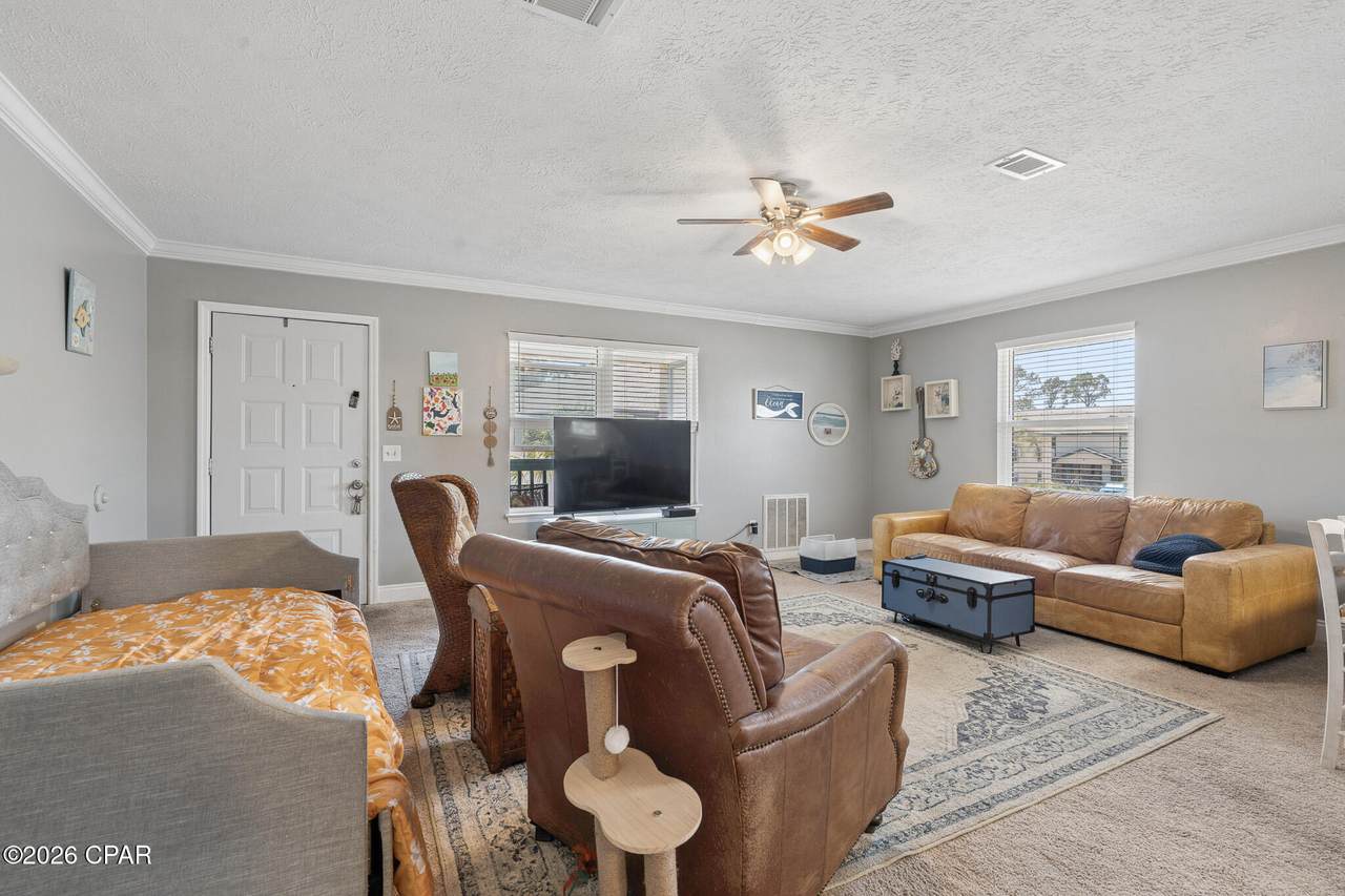 7813 Lagoon Drive - Photo 1