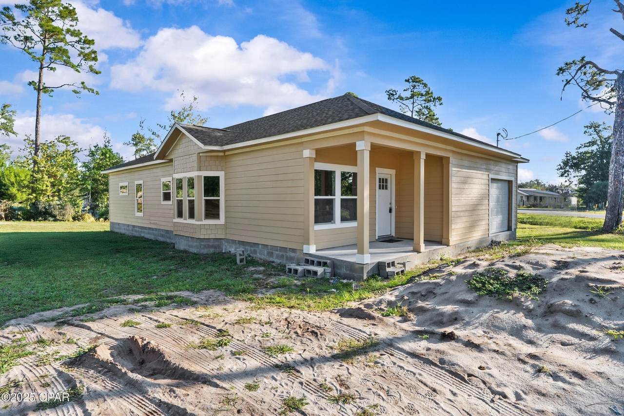 7523 Highway 2302 - Photo 1