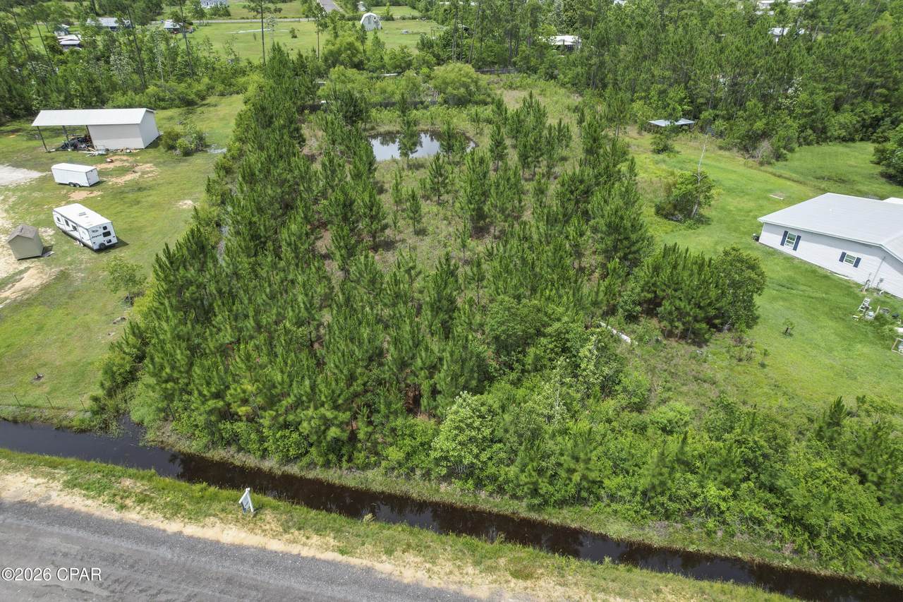 304 Chestnut Way - Photo 1