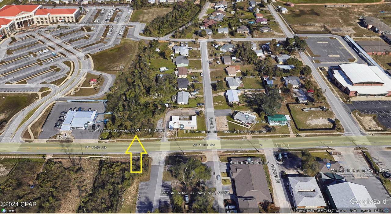 710 11th Street - Photo 1