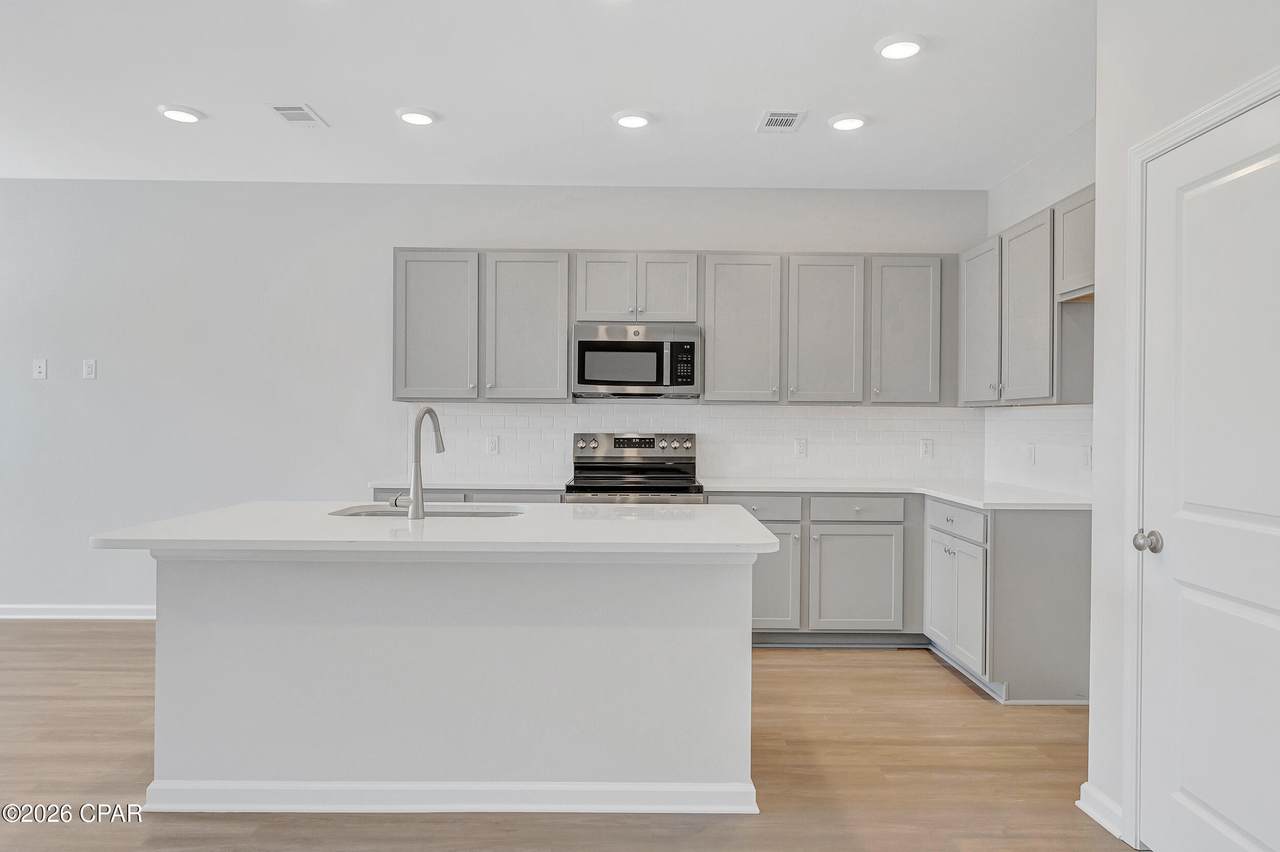 7687 Grotto Lane - Photo 1