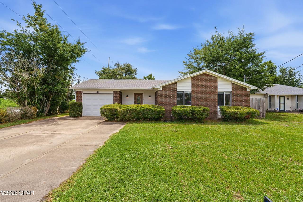 705 Camellia Avenue - Photo 1