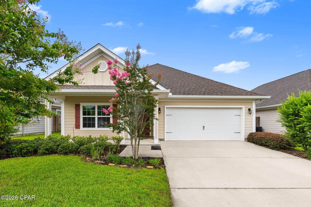 137 Shoreview Drive - Photo 1