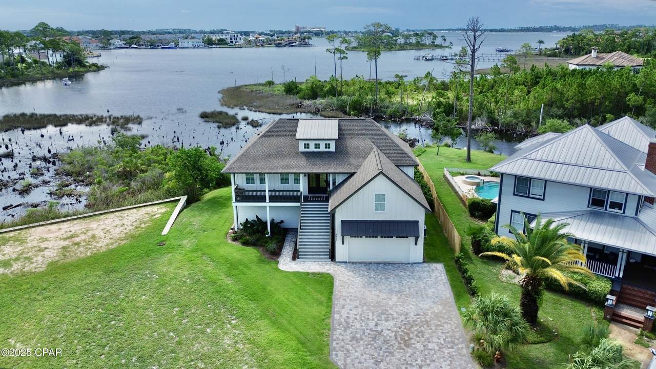 3207 Swordfish Drive - Photo 1