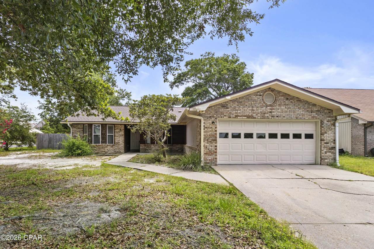 230 Collinfurst Square - Photo 1