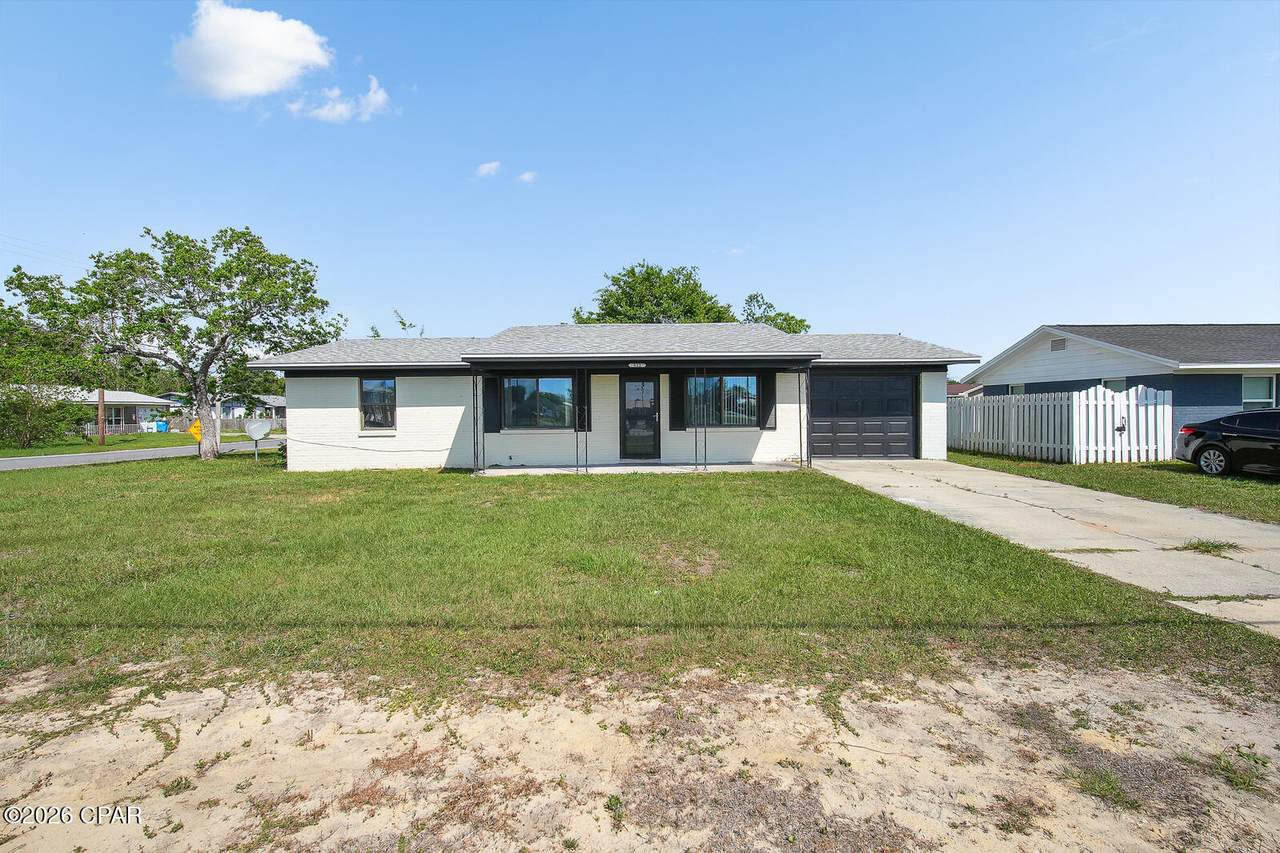 922 Everitt Avenue - Photo 1