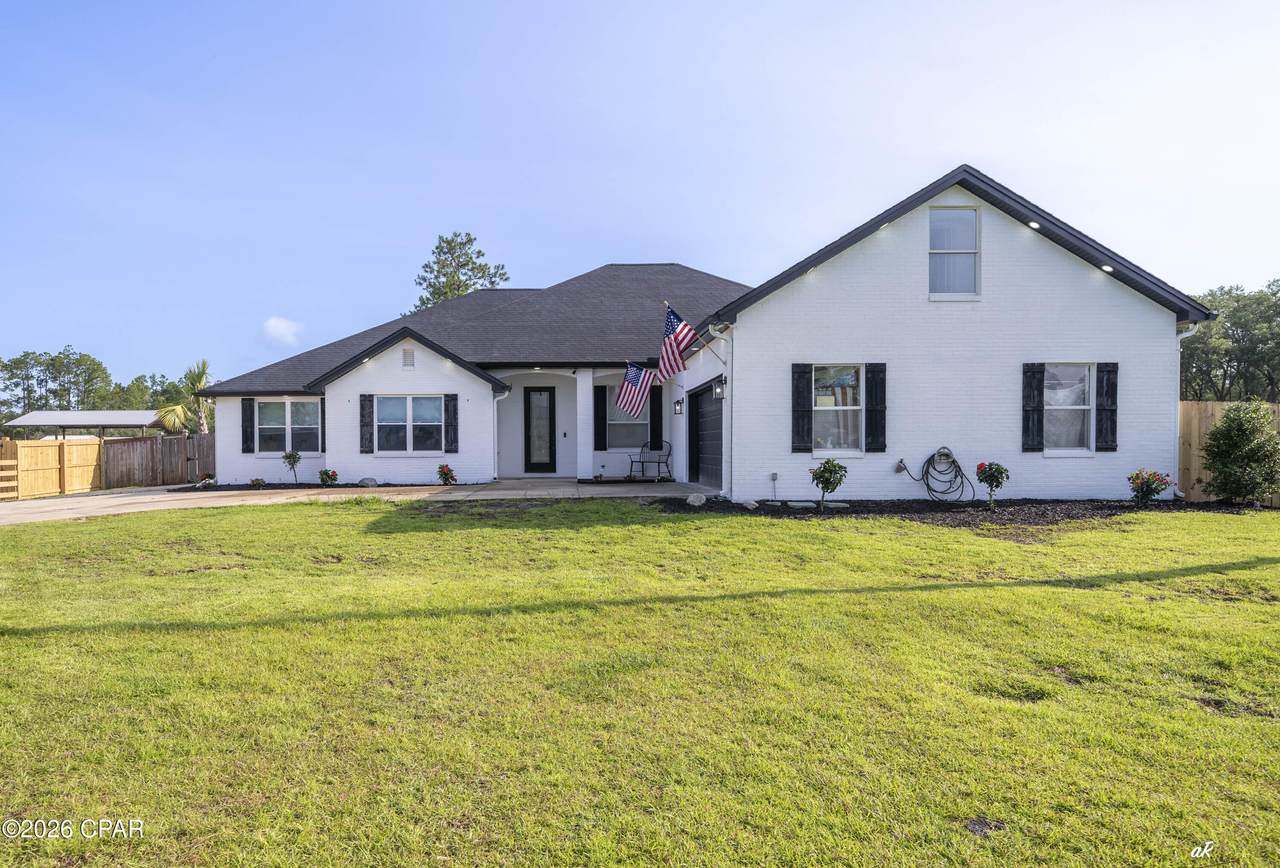 221 White Oaks Boulevard - Photo 1