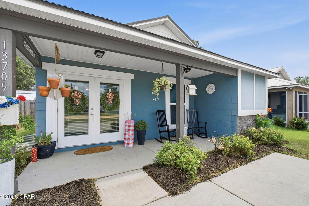 13709 Windsor Avenue - Photo 1