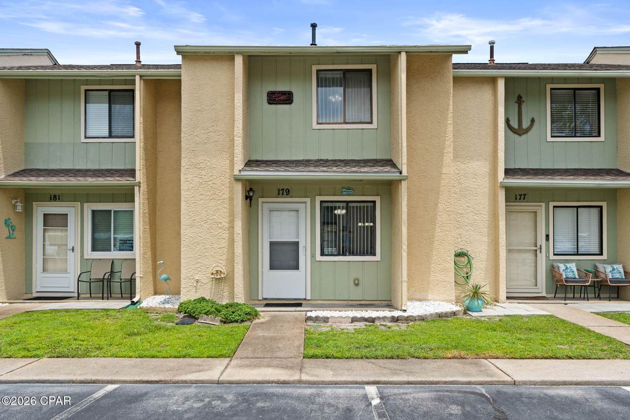 179 Robin Lane - Photo 1