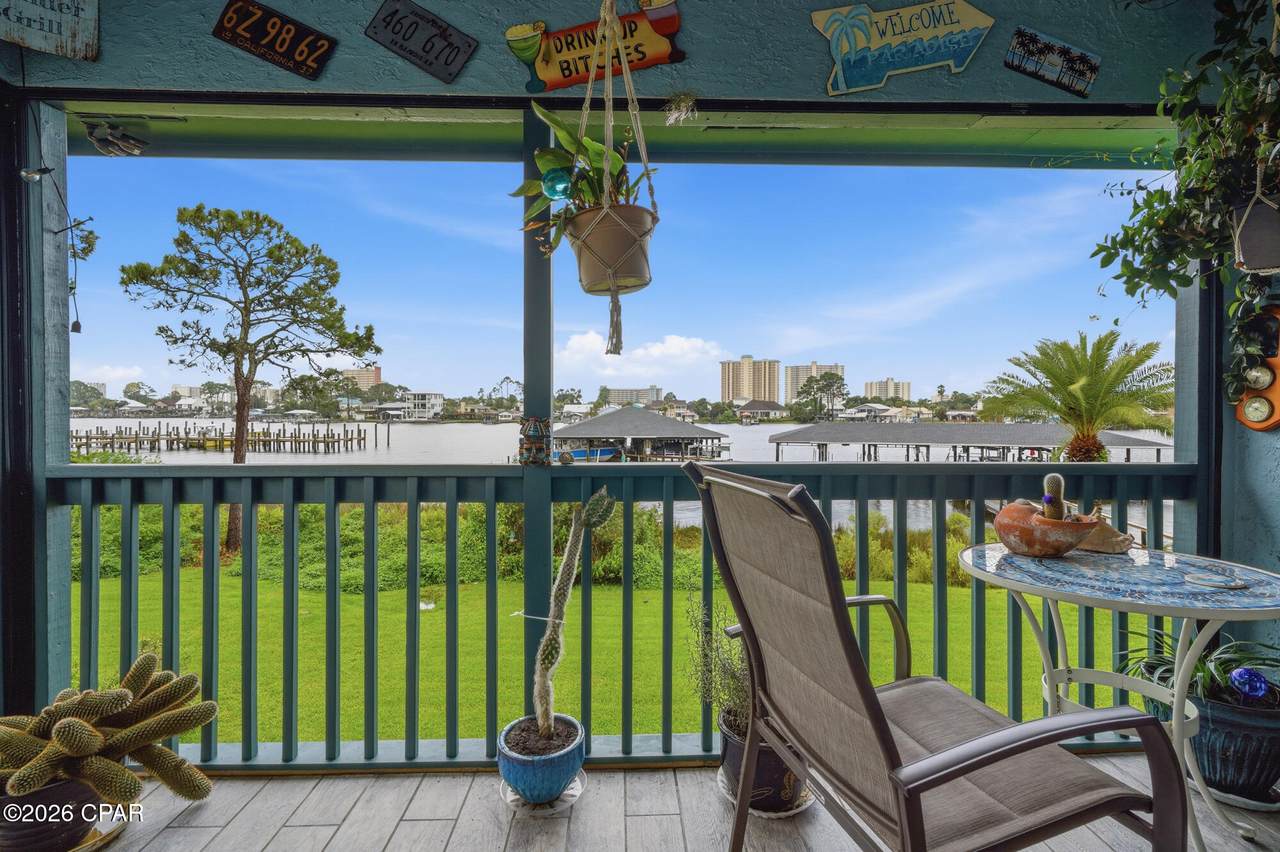 7813 Lagoon Drive - Photo 1