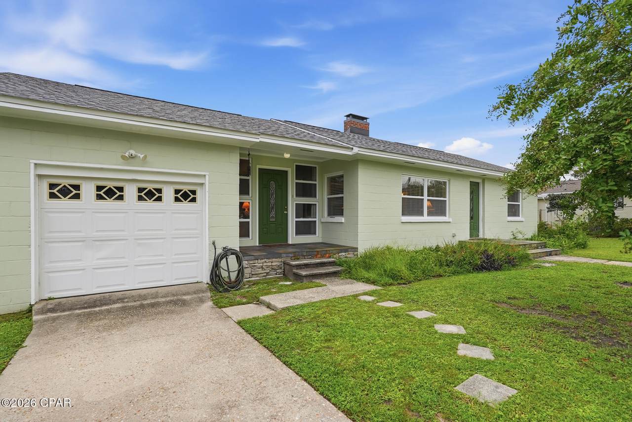 1703 10th Street - Photo 1