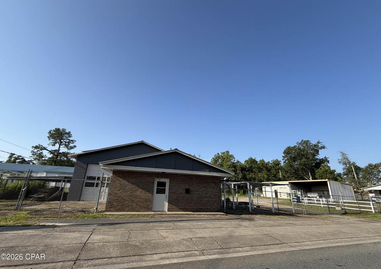 4245 Kelson Ave, Marianna, FL 32446